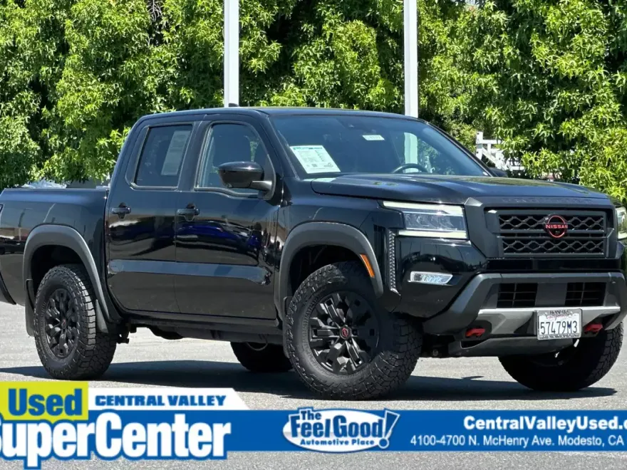 2022 Nissan Frontier PRO-4X photo 1