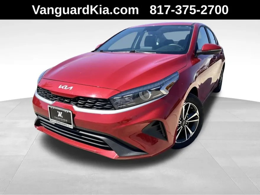 2024 Kia Forte LXS photo 1