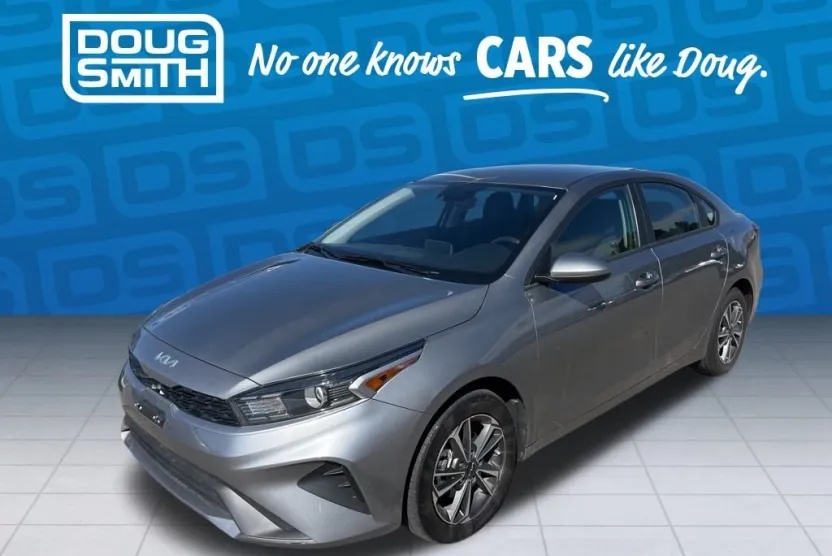 2024 Kia Forte LXS photo 1