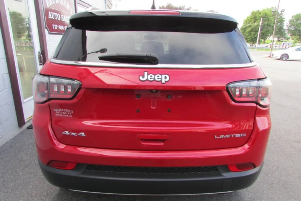 2018 Jeep Compass Limited photo 1