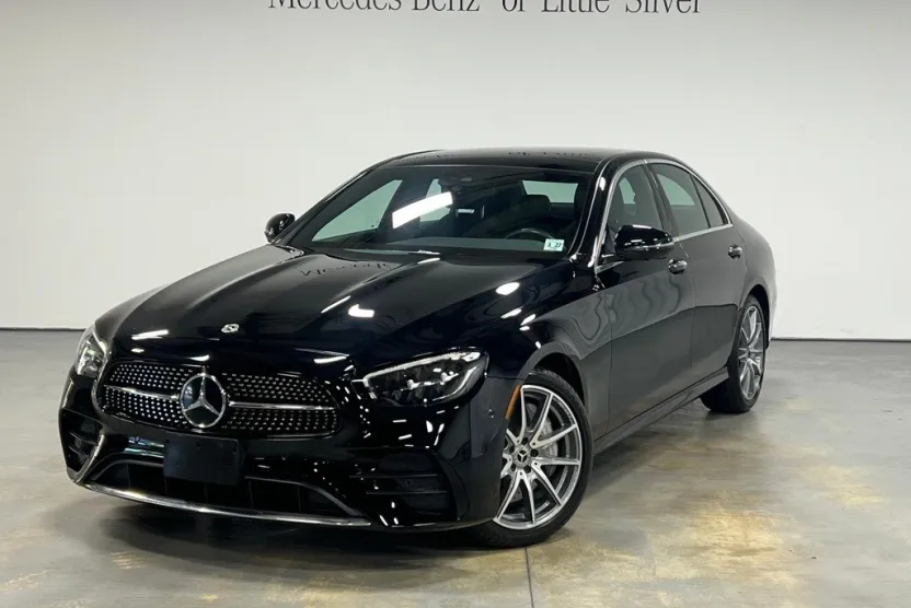 2022 Mercedes Benz E 350 4MATIC photo 1