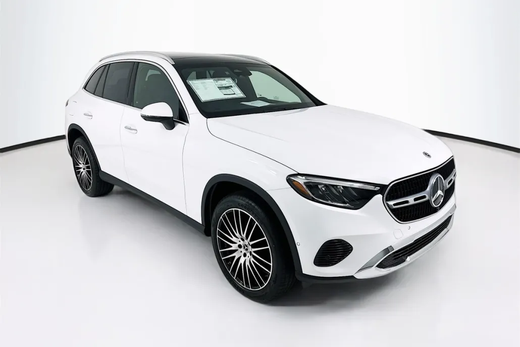 2025 Mercedes Benz GLC 300 photo 1