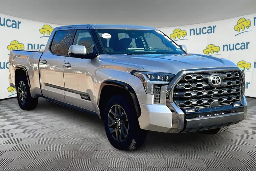 2022 Toyota Tundra Platinum photo 1