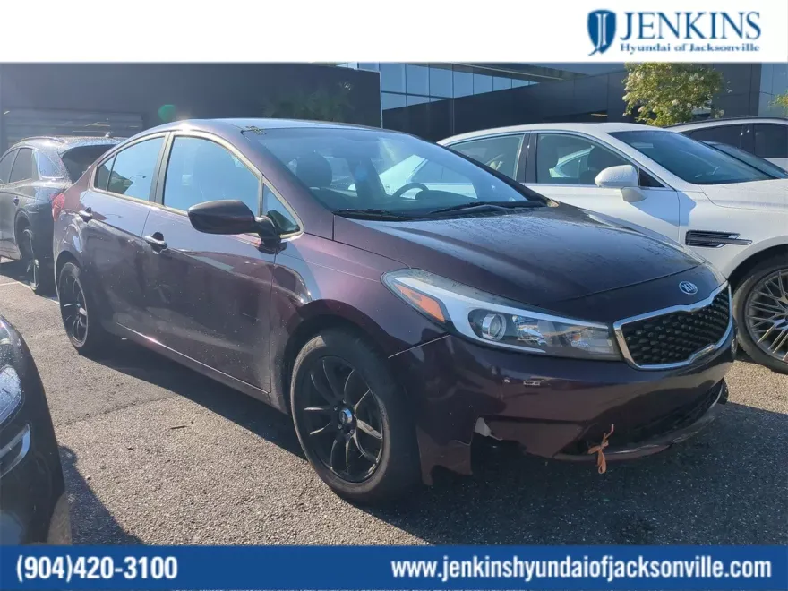 2017 Kia Forte LX Base photo 1