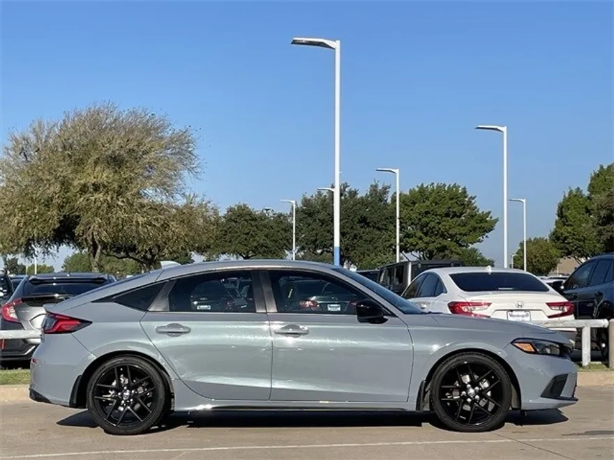 2024 Honda Civic Sport Hatchback photo 1