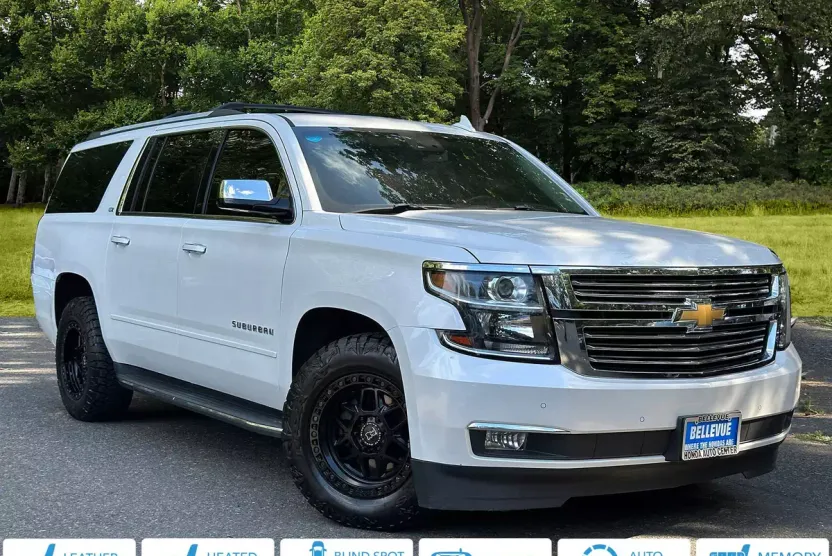 2016 Chevrolet Suburban LTZ photo 1