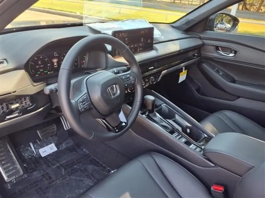 2025 Honda Accord Sport-L photo 1