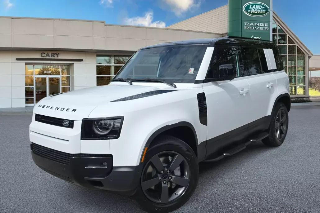2026 Land Rover Defender 110 S photo 1