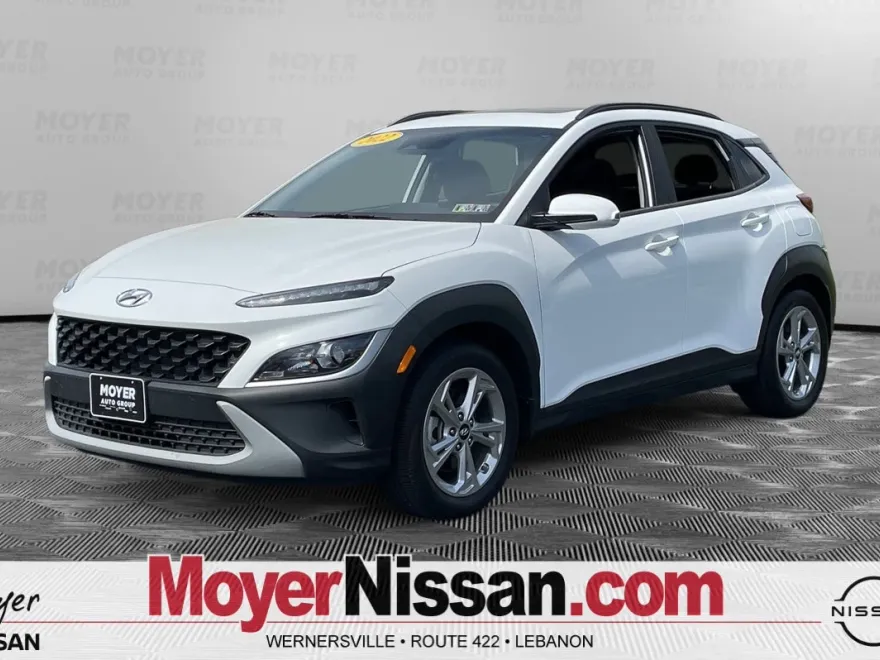 2022 Hyundai Kona SEL photo 1