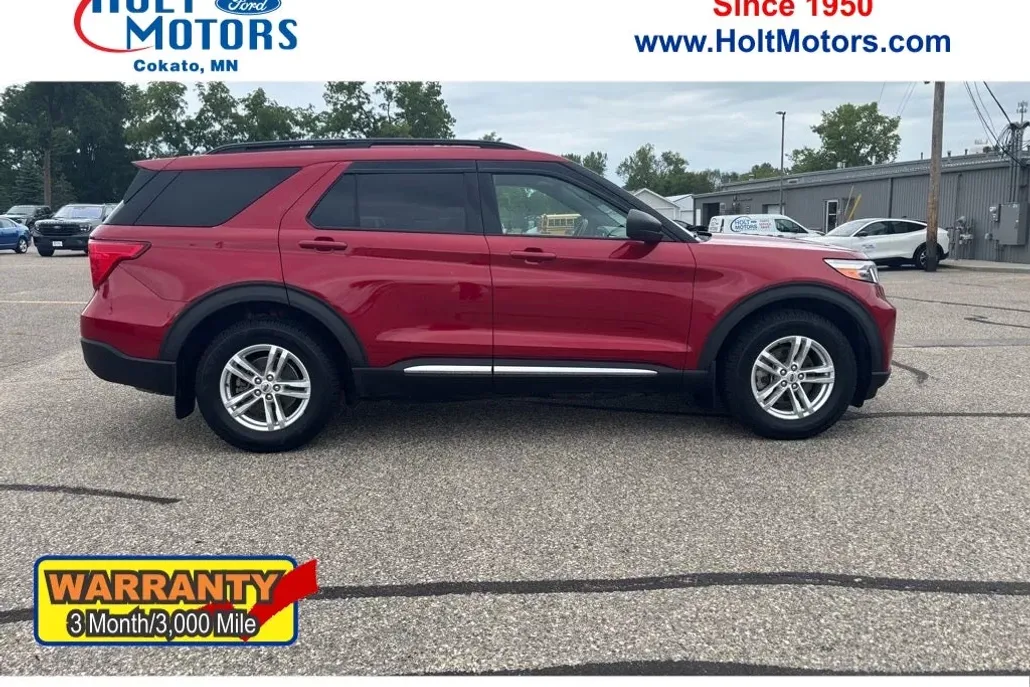 2020 Ford Explorer XLT photo 1