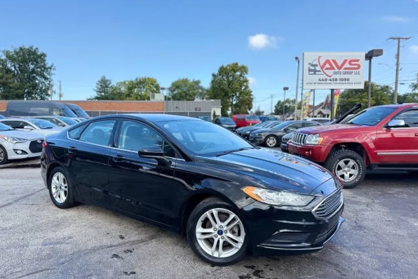 2018 Ford Fusion SE photo 1