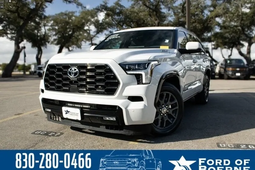 2023 Toyota Sequoia Base photo 1
