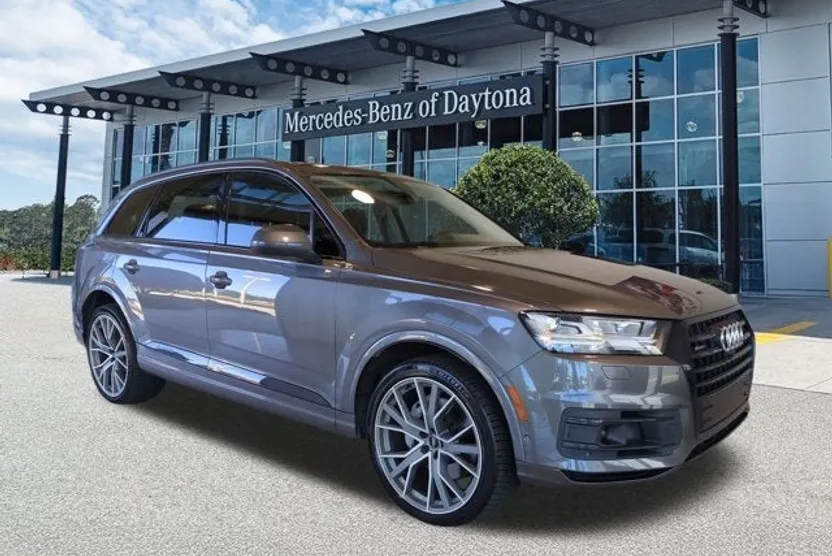 2019 Audi Q7 Prestige photo 1