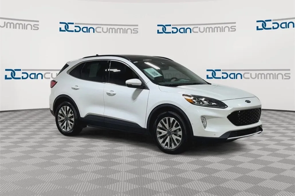 2020 Ford Escape Titanium photo 1