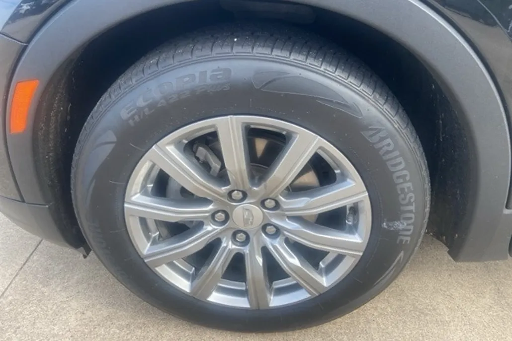 2020 Cadillac XT4 Premium Luxury photo 1