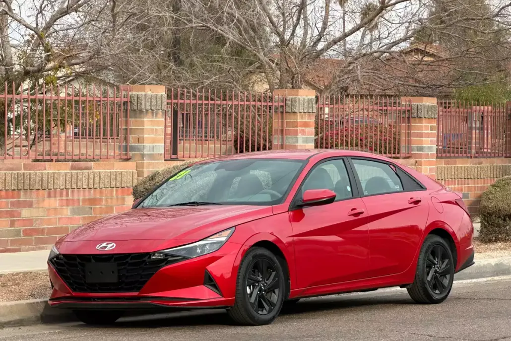 2021 Hyundai Elantra SEL photo 1