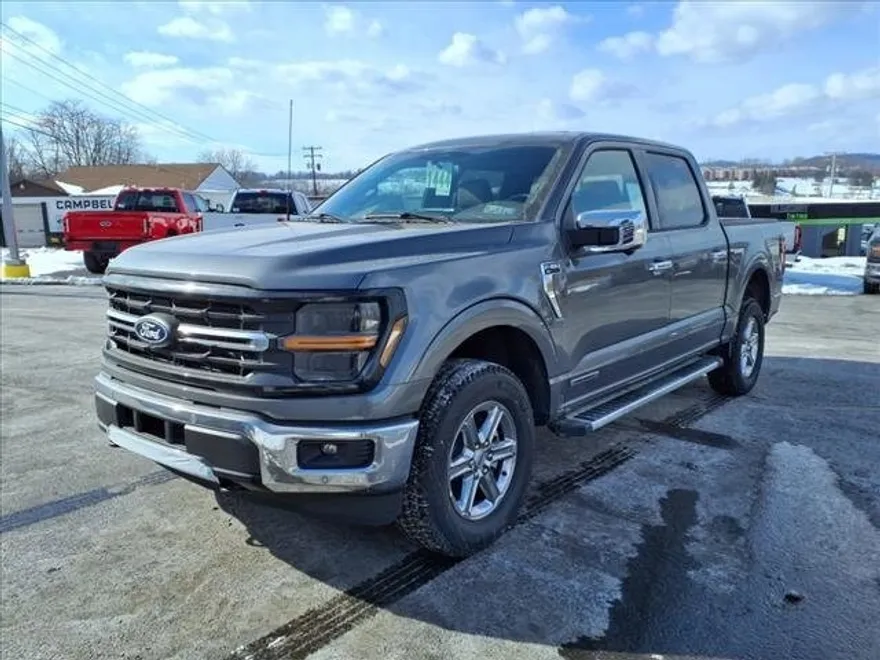 2025 Ford F-150 XLT photo 1