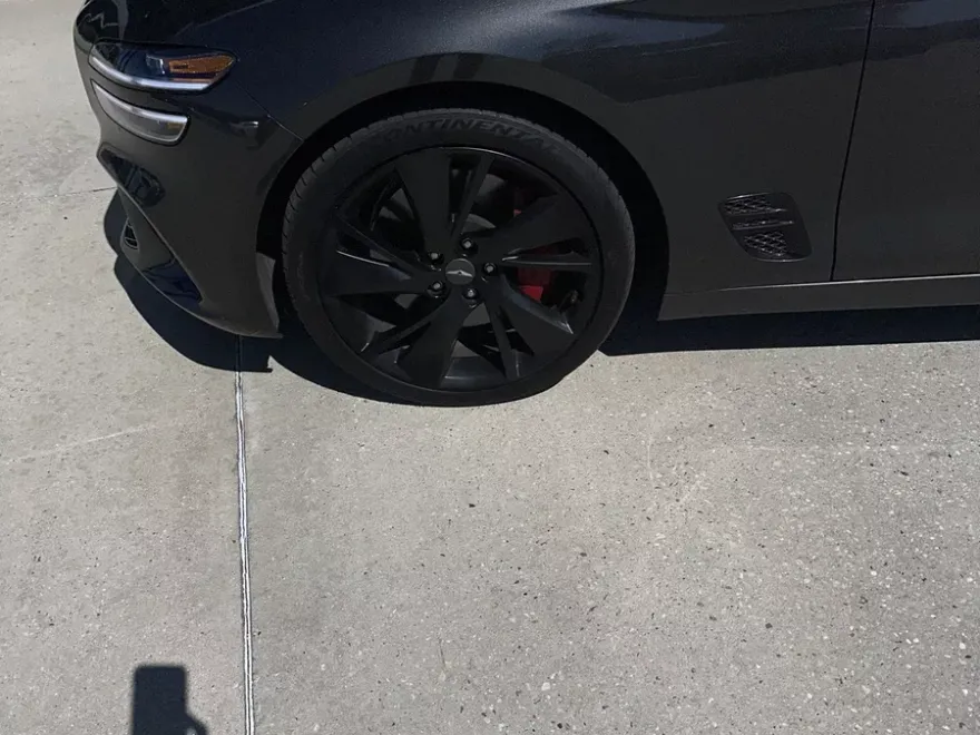 2023 Genesis G70 3.3T photo 1