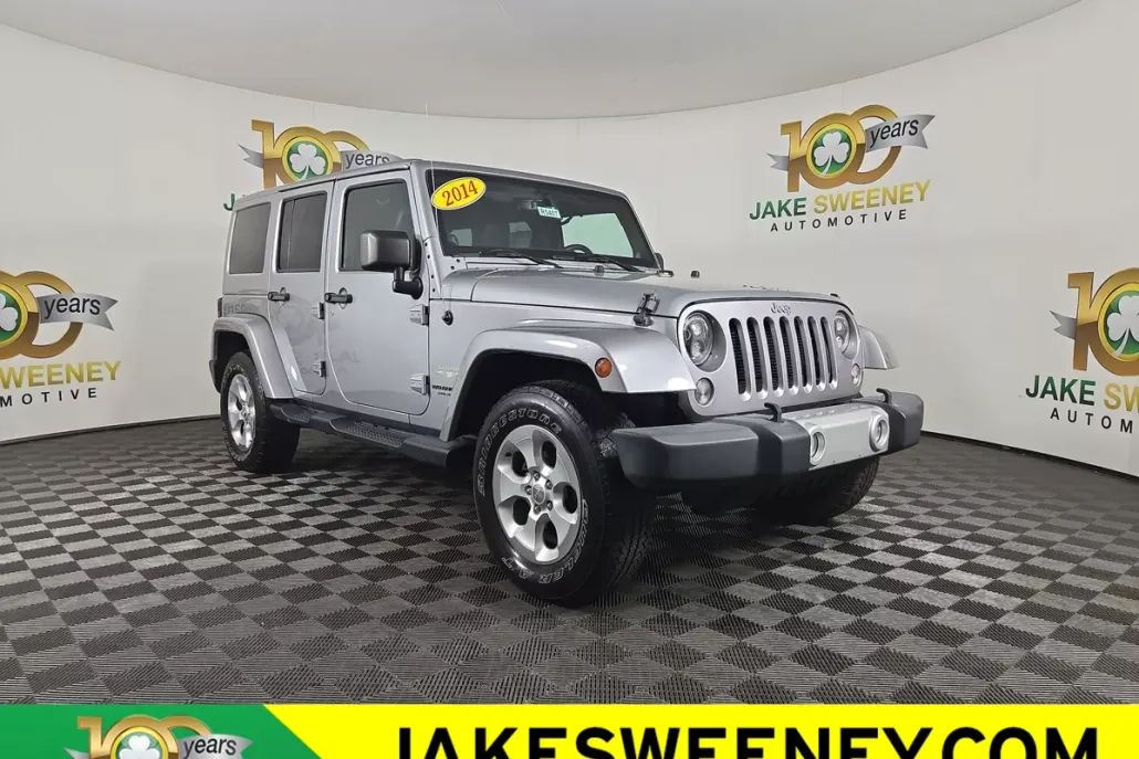 2014 Jeep Wrangler Unlimited Sahara photo 1
