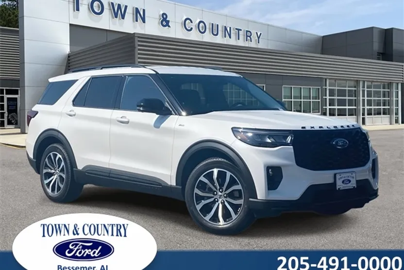 2025 Ford Explorer ST-Line photo 1