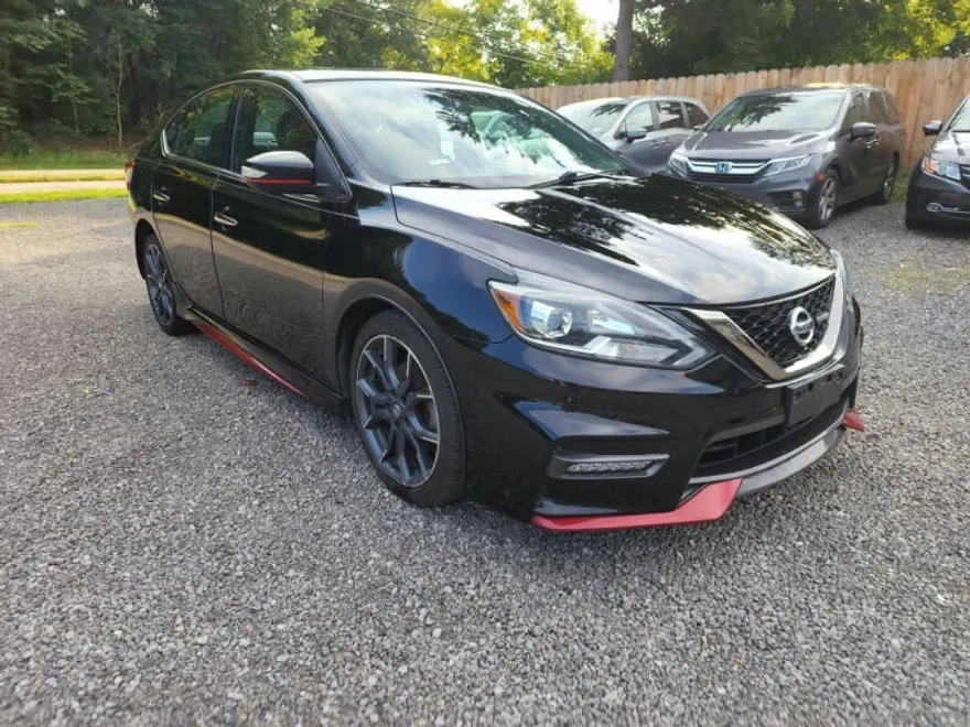 2017 Nissan Sentra Nismo photo 1