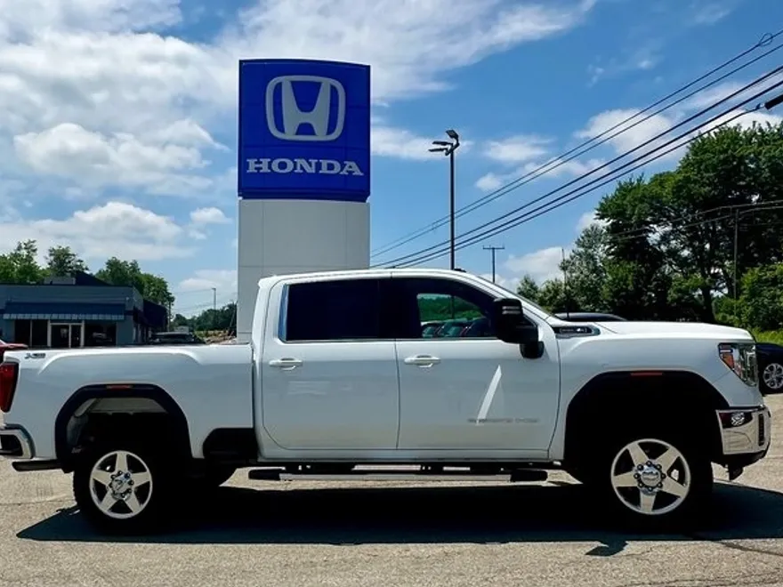 2021 Gmc Sierra SLE photo 1