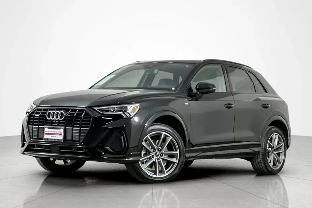2024 Audi Q3 S line Premium Plus 45 TFSI photo 1