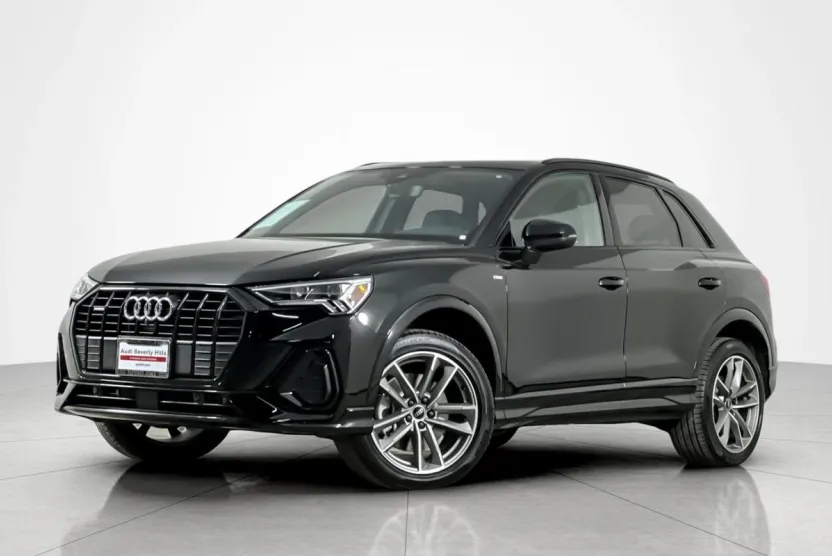 2024 Audi Q3 S line Premium Plus 45 TFSI photo 1