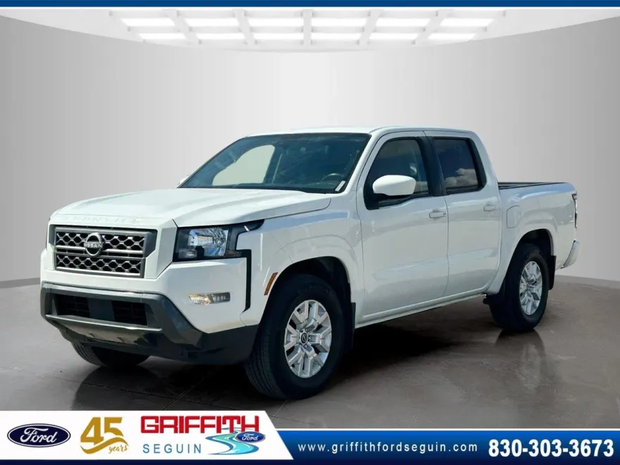 2022 Nissan Frontier SV photo 1