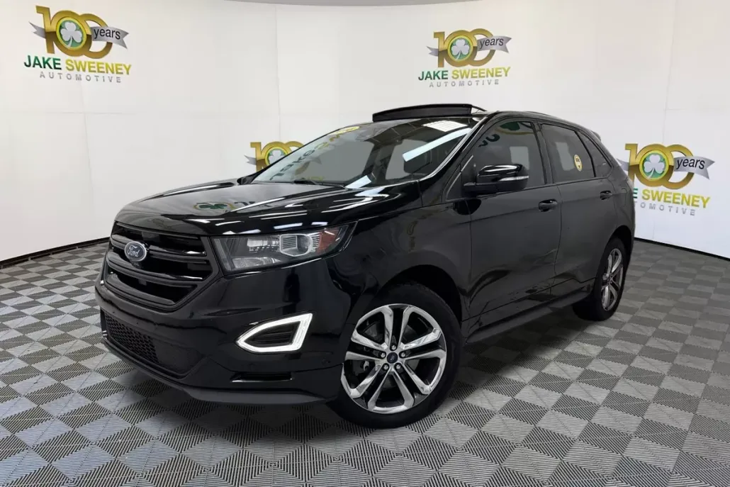 2016 Ford Edge Sport photo 1