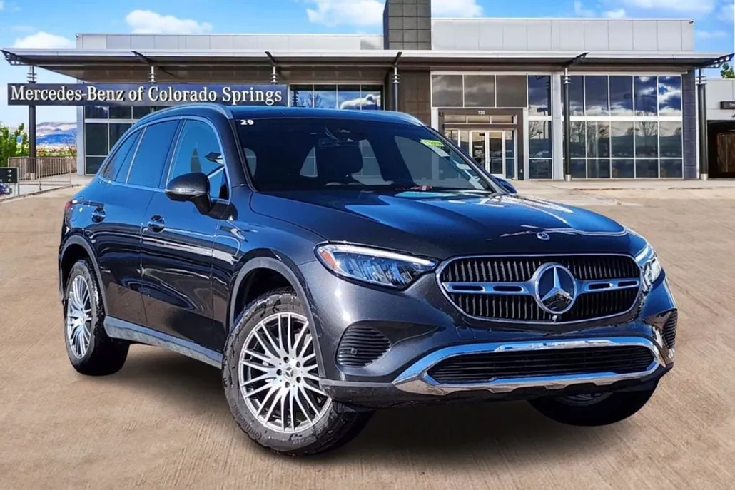 2025 Mercedes Benz GLC 300 4MATIC photo 1