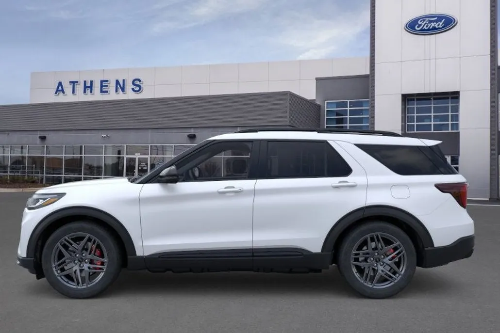 2025 Ford Explorer ST photo 1
