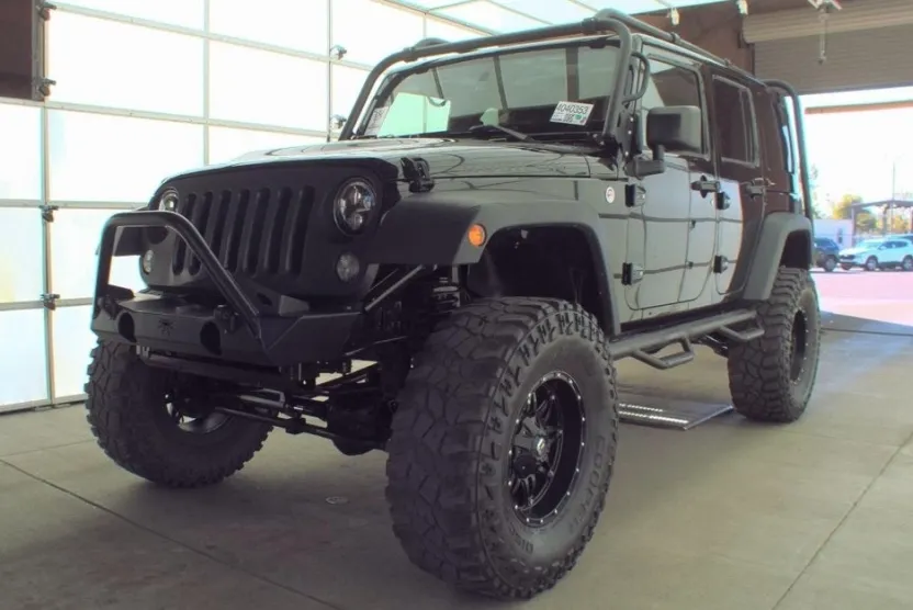 2015 Jeep Wrangler Unlimited Rubicon High Tide photo 1