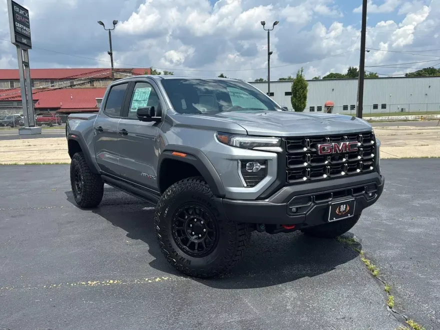 2025 Gmc Canyon AT4 photo 1