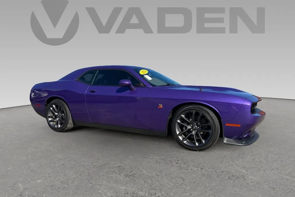 2023 Dodge Challenger R/T Scat Pack photo 1