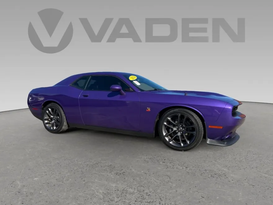 2023 Dodge Challenger R/T Scat Pack photo 1