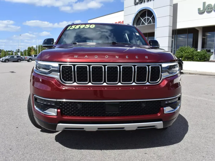 2024 Jeep Wagoneer L Series II photo 1