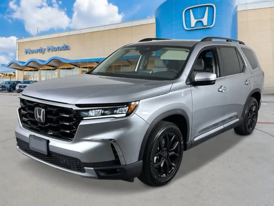 2025 Honda Pilot Touring photo 1