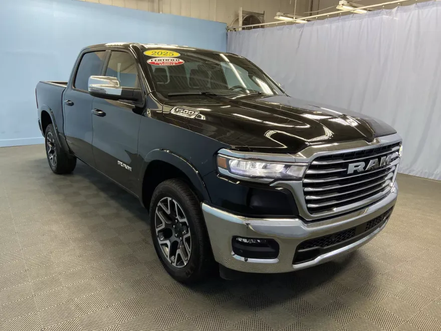 2025 Ram 1500 Laramie photo 1