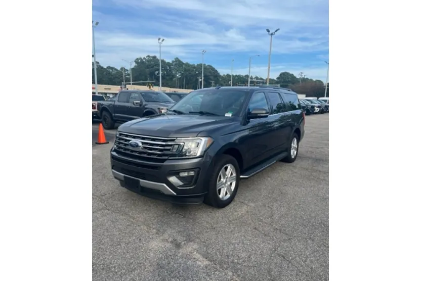 2019 Ford Expedition MAX XLT photo 1