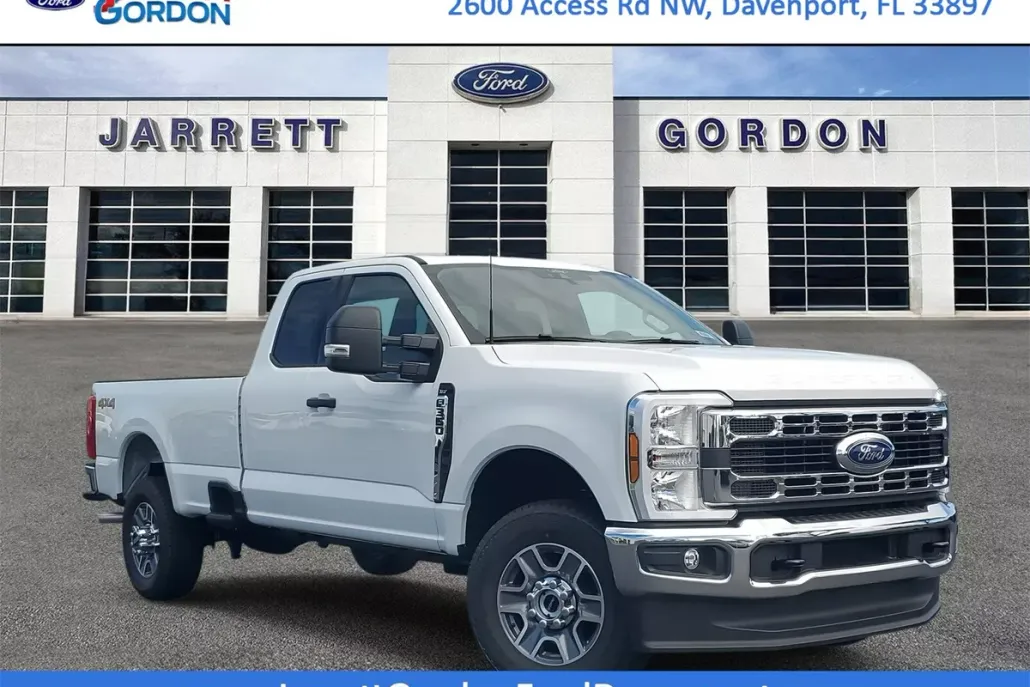 2025 Ford F-350 XLT photo 1
