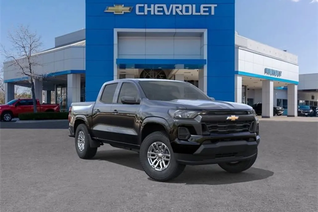 2026 Chevrolet Colorado LT photo 1