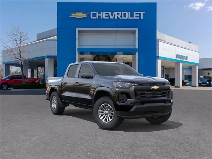 2026 Chevrolet Colorado LT photo 1