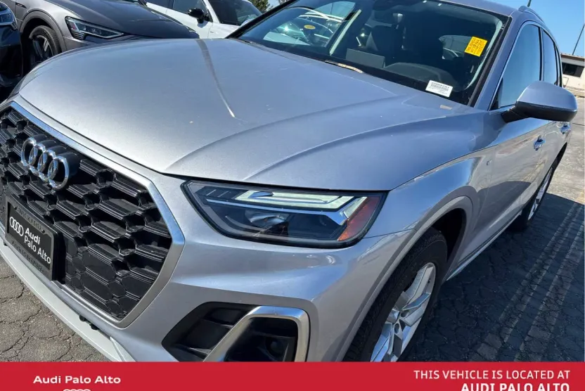 2023 Audi Q5 S line Premium photo 1