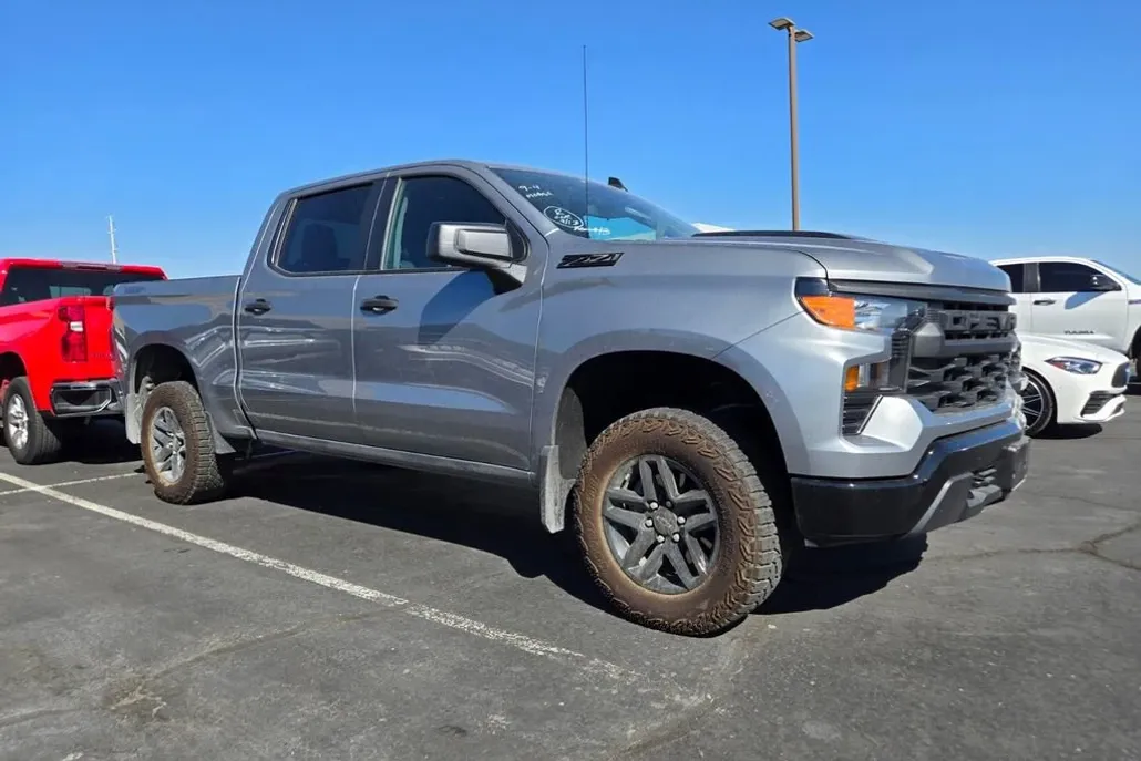 2024 Chevrolet Silverado 1500 Custom Trail Boss photo 1