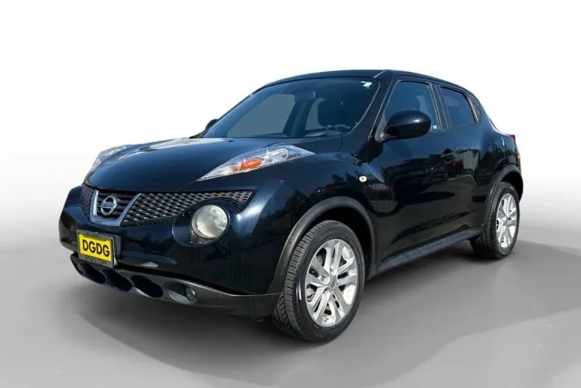 2012 Nissan Juke SV photo 1