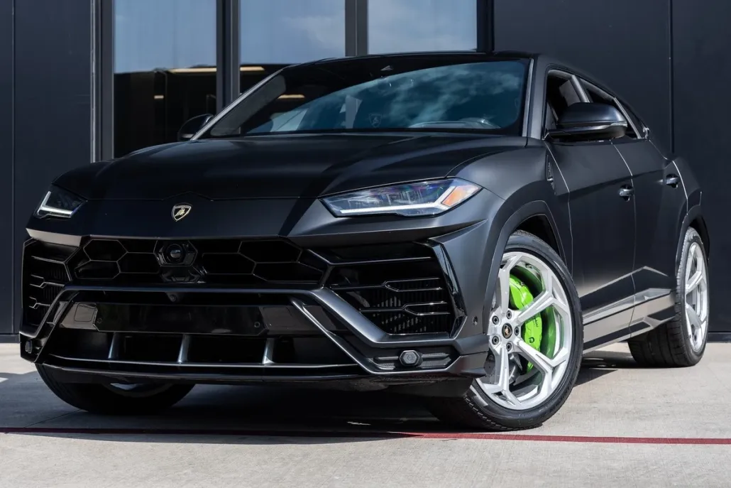 2021 Lamborghini Urus photo 1