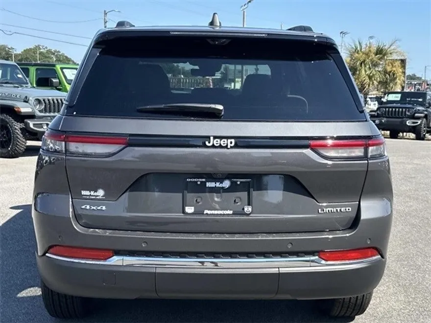 2025 Jeep Grand Cherokee Limited photo 1