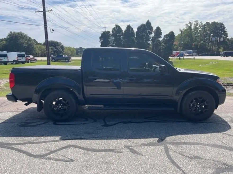 2021 Nissan Frontier SV photo 1