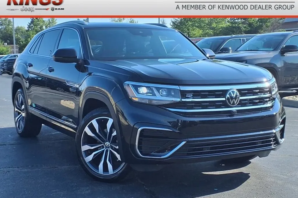 2022 Volkswagen Atlas Cross Sport V6 SEL Premium R-Line photo 1